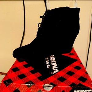 Ladies Shoes